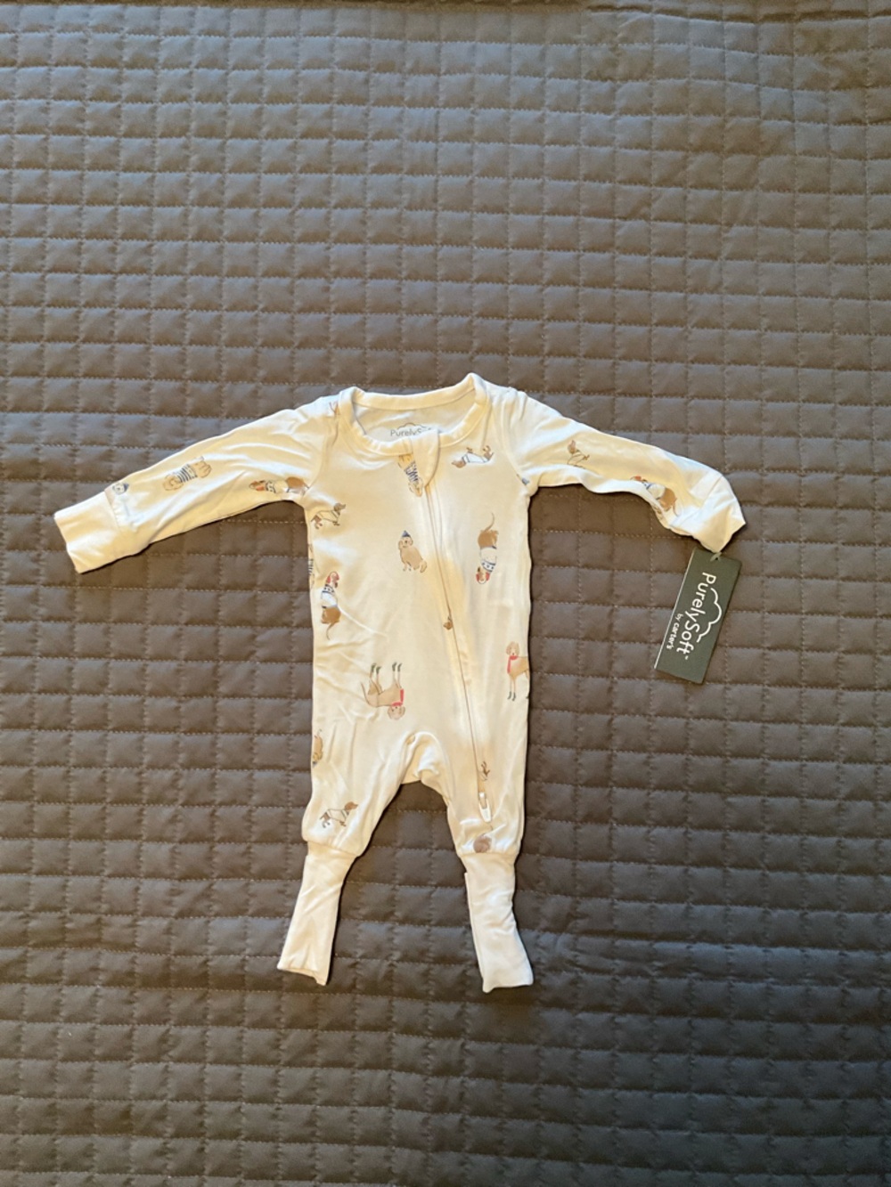 NWT CARTER’S Footed Onesie | Preemie